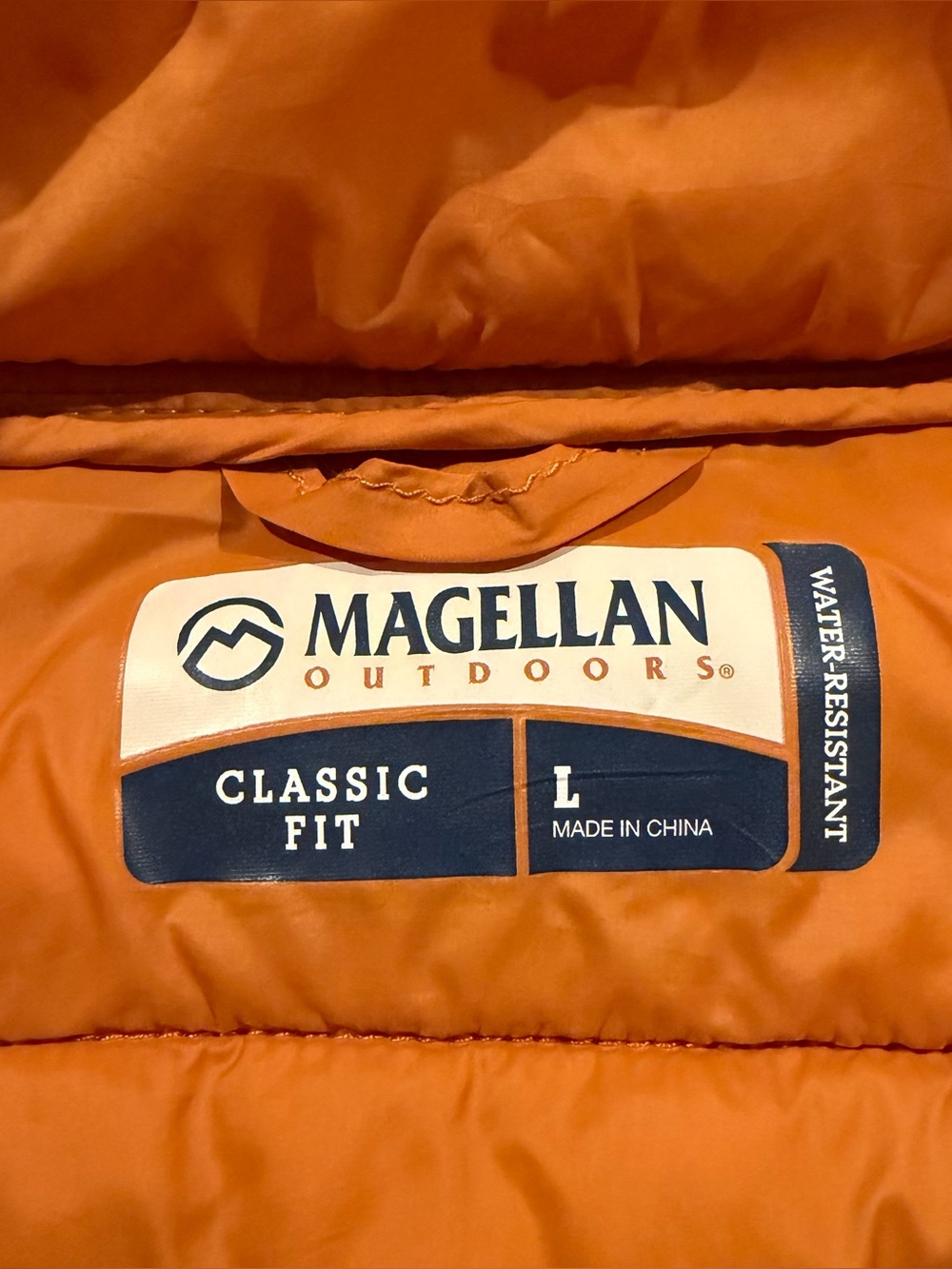 Magellan Shiner Bock Men’s Classic Fit Full Zip Puffer Vest Large L Orange Brown - Picture 4 of 8